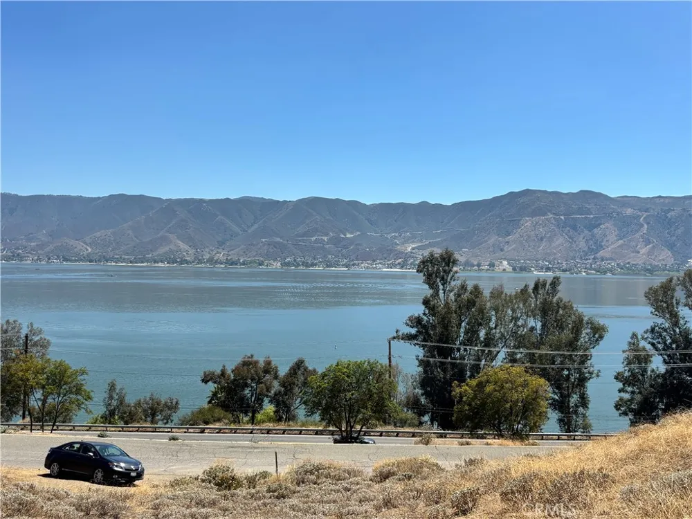 17452 Ryan Avenue Lake Elsinore, CA 92530