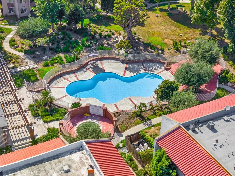 2521 W Sunflower #D 3 Santa Ana, CA 92704