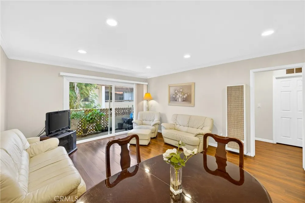 2521 W Sunflower #D 3 Santa Ana, CA 92704