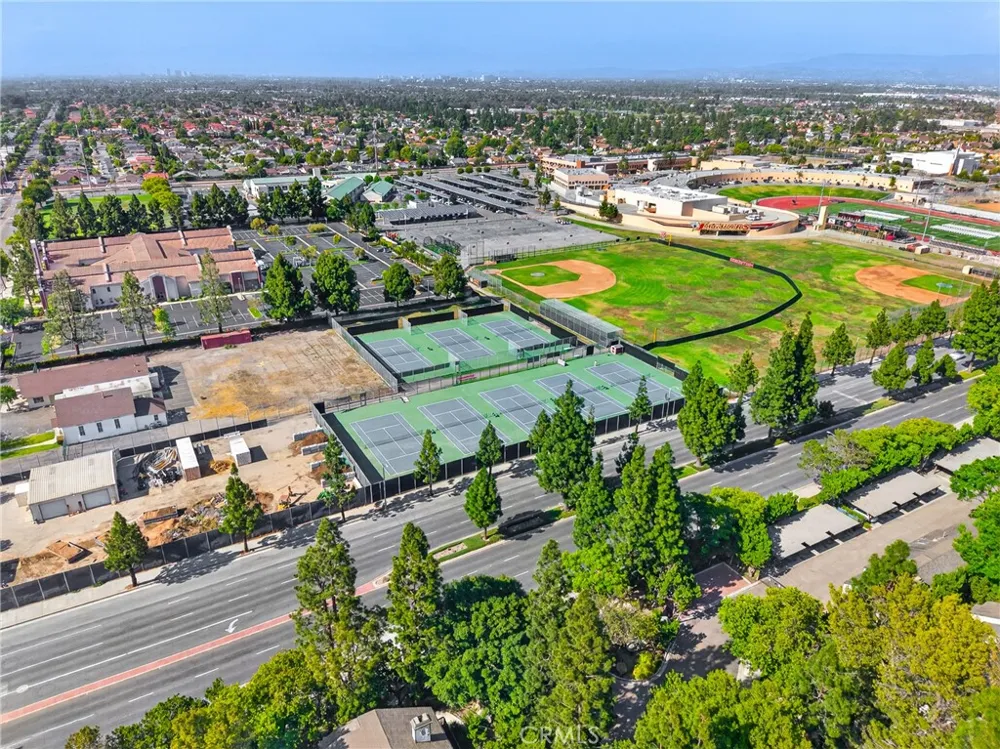 2521 W Sunflower #D 3 Santa Ana, CA 92704