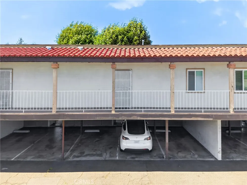 2521 W Sunflower #D 3 Santa Ana, CA 92704