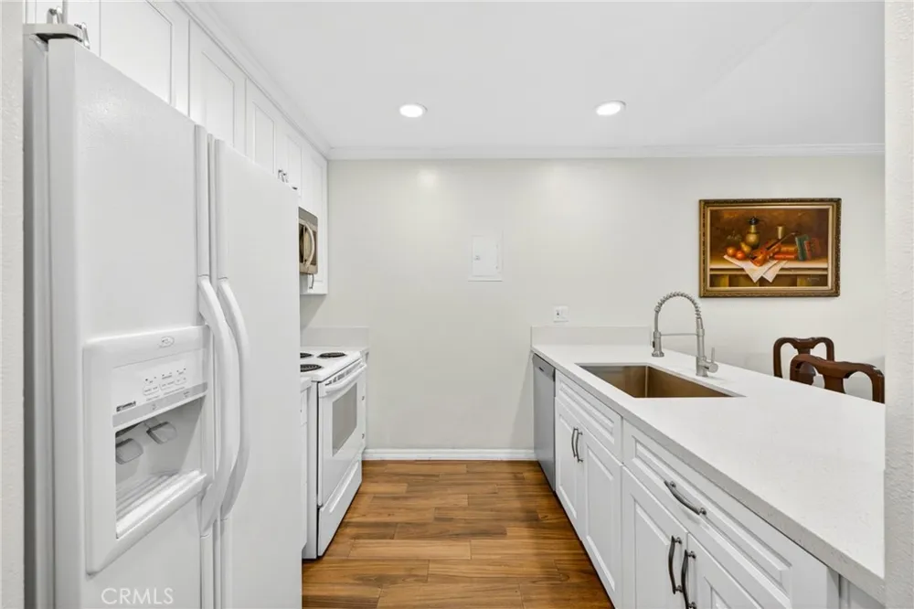 2521 W Sunflower #D 3 Santa Ana, CA 92704