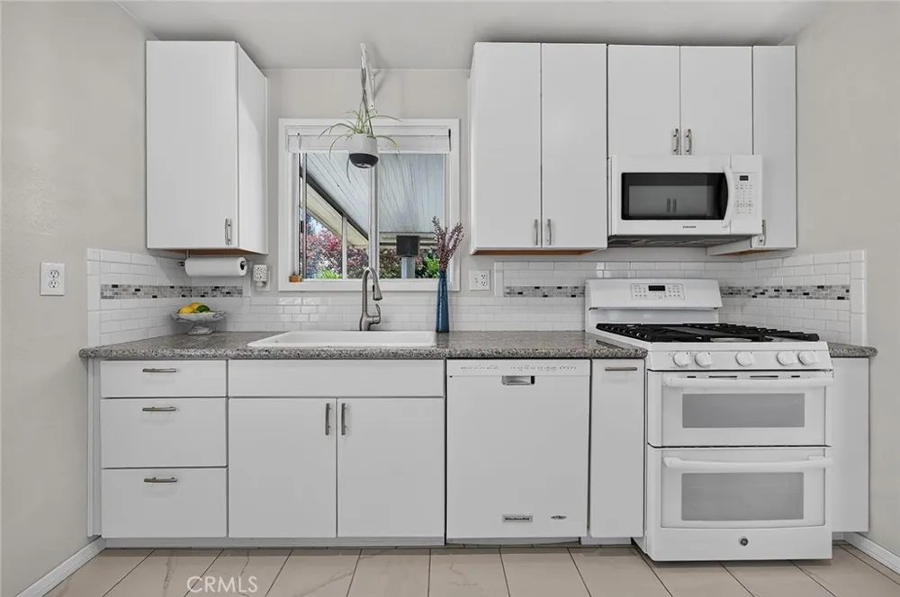 4338 Palo Verde Lakewood, CA 90713