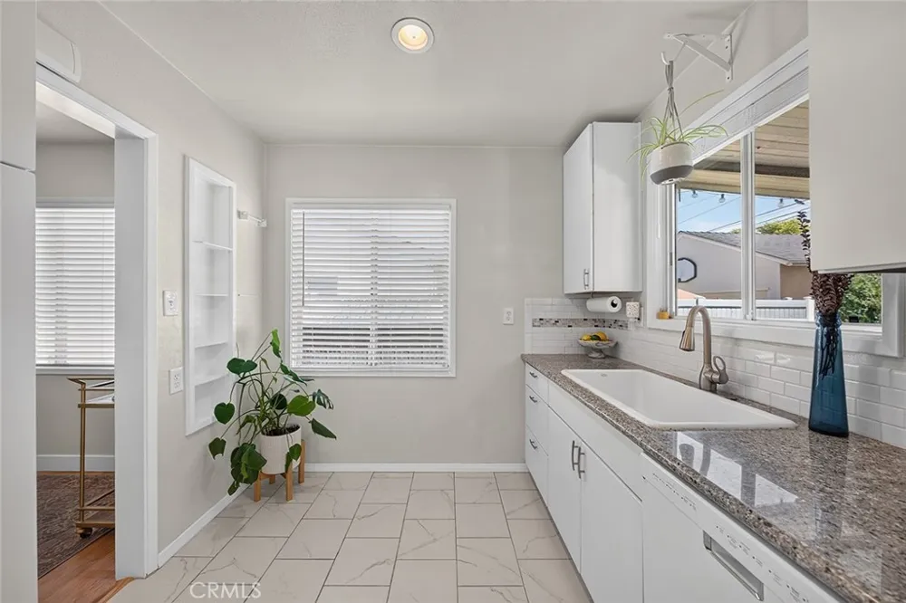 4338 Palo Verde Lakewood, CA 90713
