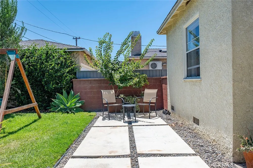 4338 Palo Verde Lakewood, CA 90713