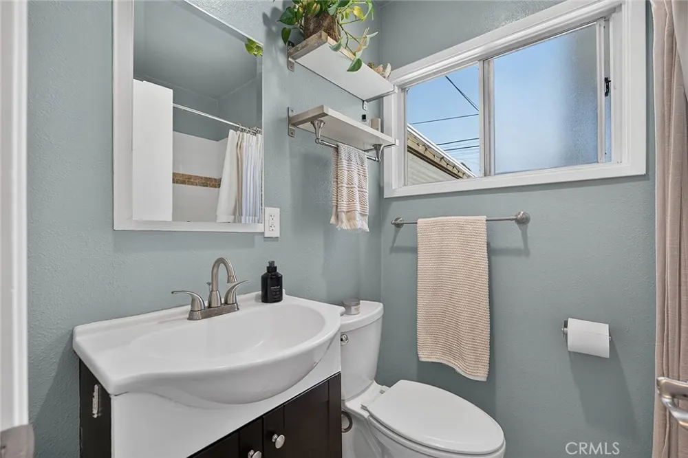 4338 Palo Verde Lakewood, CA 90713