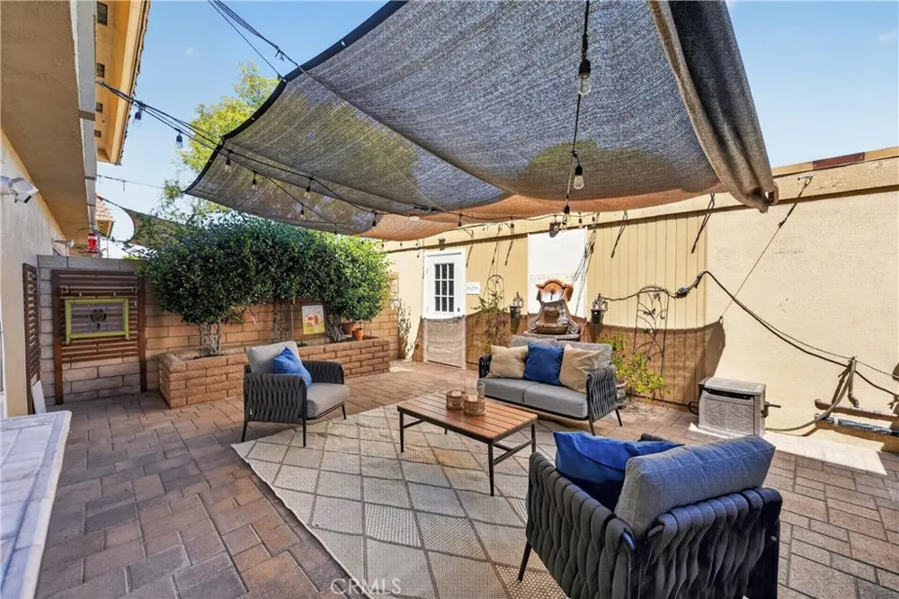18261 Arches Court Fountain Valley, CA 92708