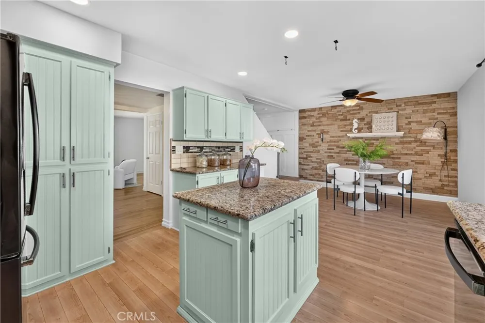 18261 Arches Court Fountain Valley, CA 92708