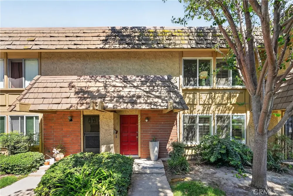18261 Arches Court Fountain Valley, CA 92708