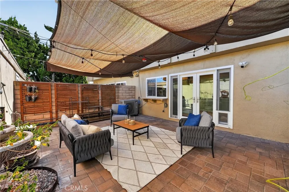 18261 Arches Court Fountain Valley, CA 92708