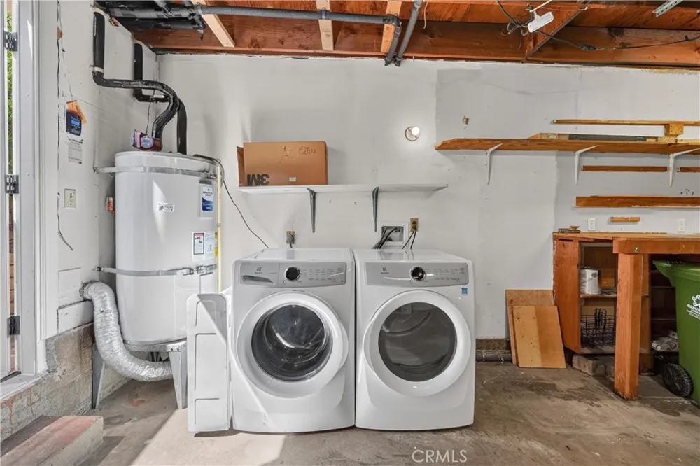 18261 Arches Court Fountain Valley, CA 92708