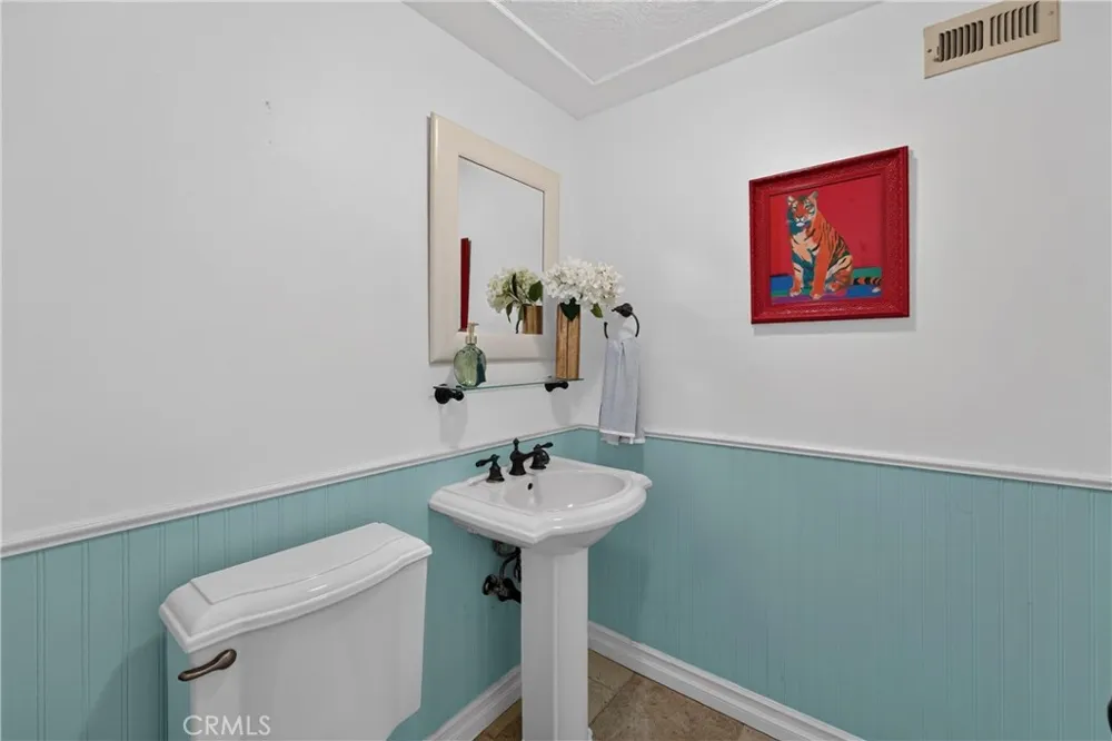 18261 Arches Court Fountain Valley, CA 92708