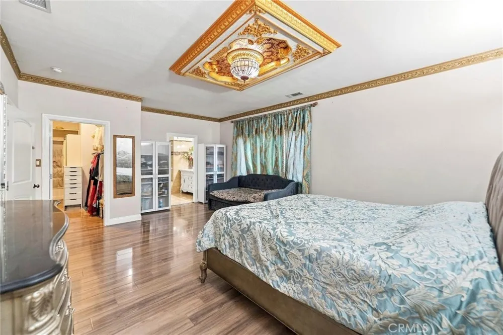 12122 207th Lakewood, CA 90715