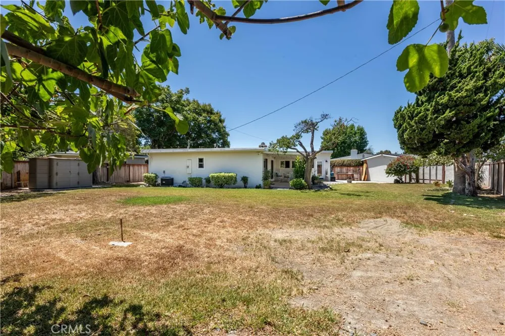 6551 E. Bacarro Long Beach, CA 90815