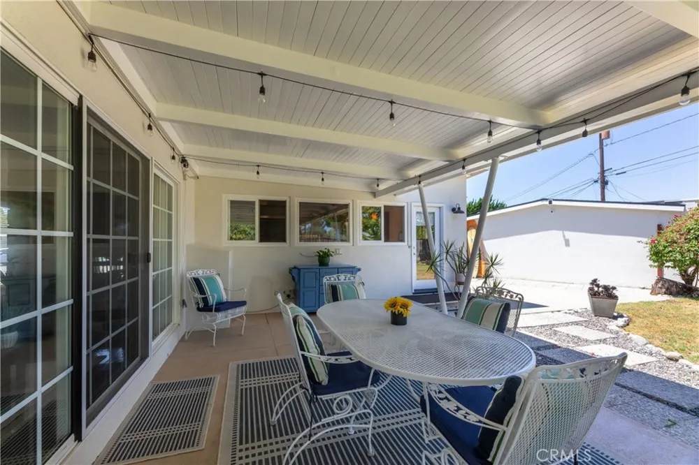 6551 E. Bacarro Long Beach, CA 90815