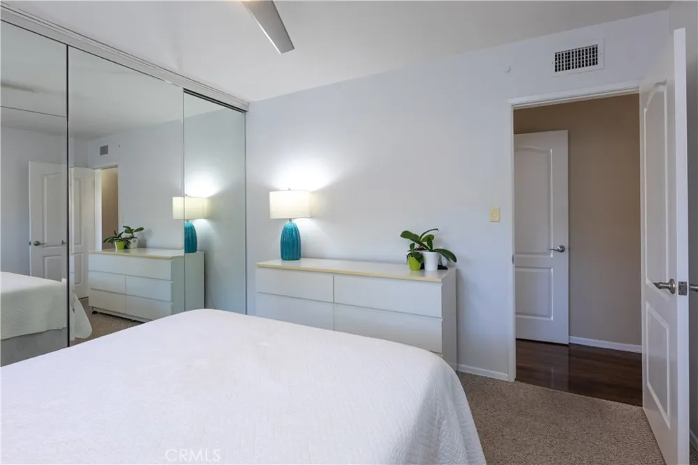 6551 E. Bacarro Long Beach, CA 90815