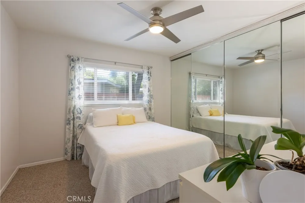 6551 E. Bacarro Long Beach, CA 90815