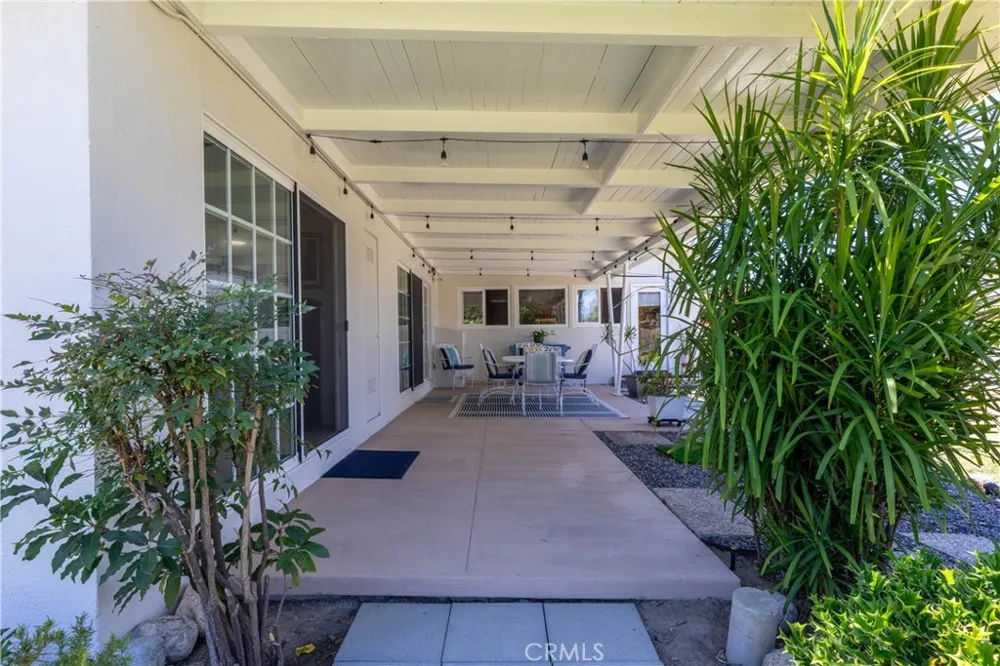6551 E. Bacarro Long Beach, CA 90815