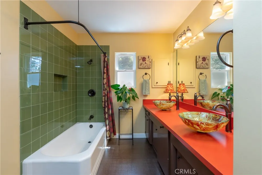 6551 E. Bacarro Long Beach, CA 90815
