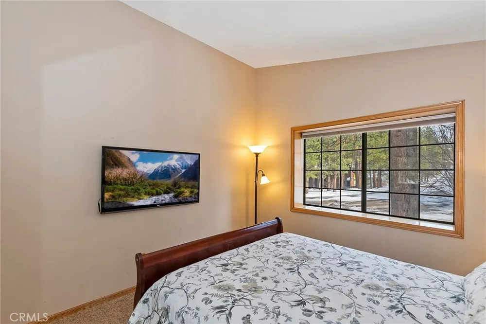 480 Crystal Lake Big Bear Lake, CA 92315