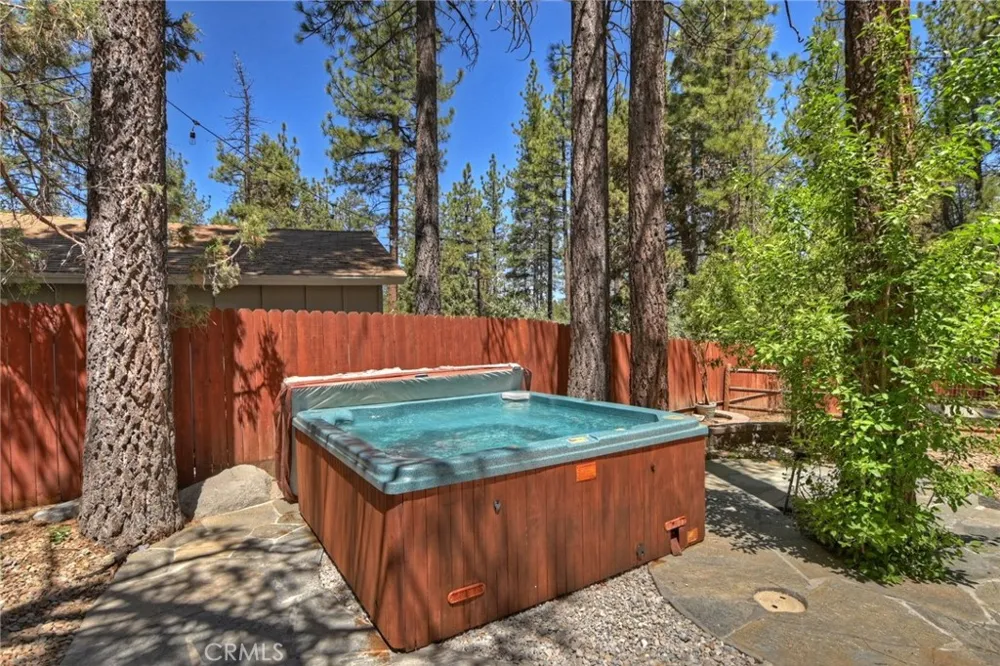 480 Crystal Lake Big Bear Lake, CA 92315