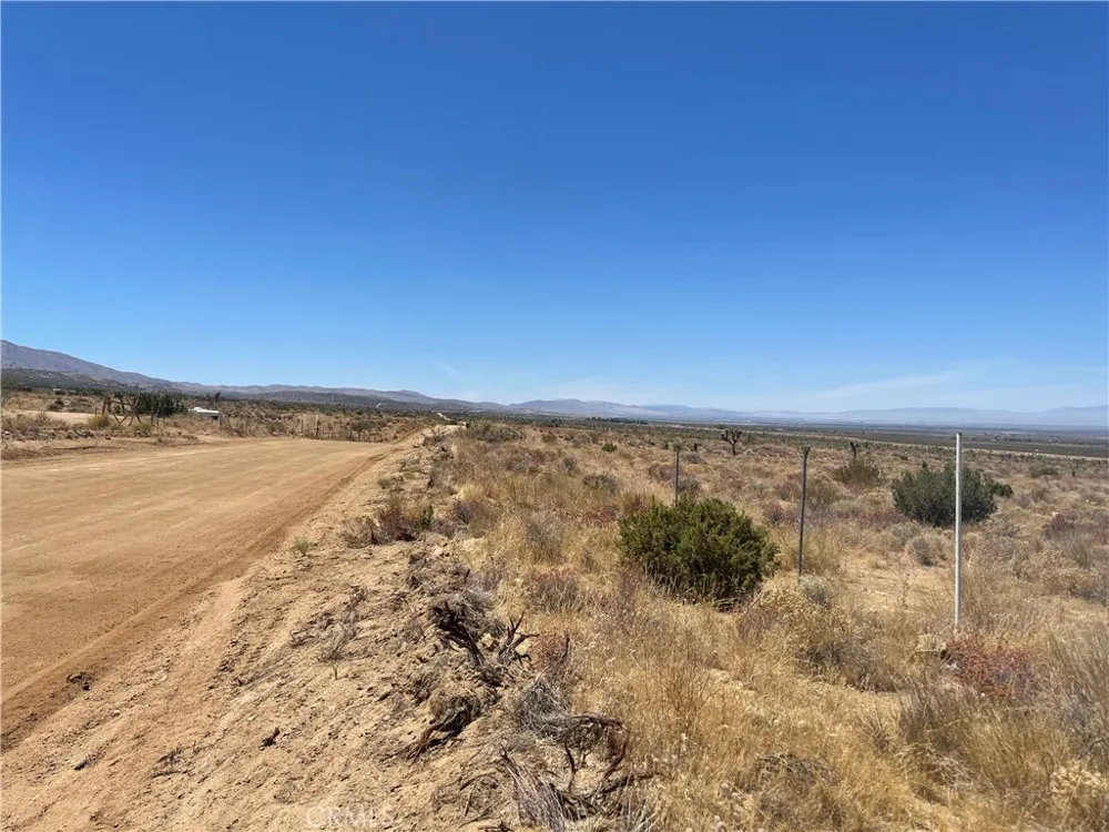 Vac Fort Tejon Drt Vic Llano, CA 93544