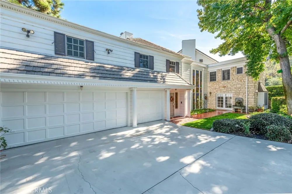4641 Virginia Road Long Beach, CA 90807