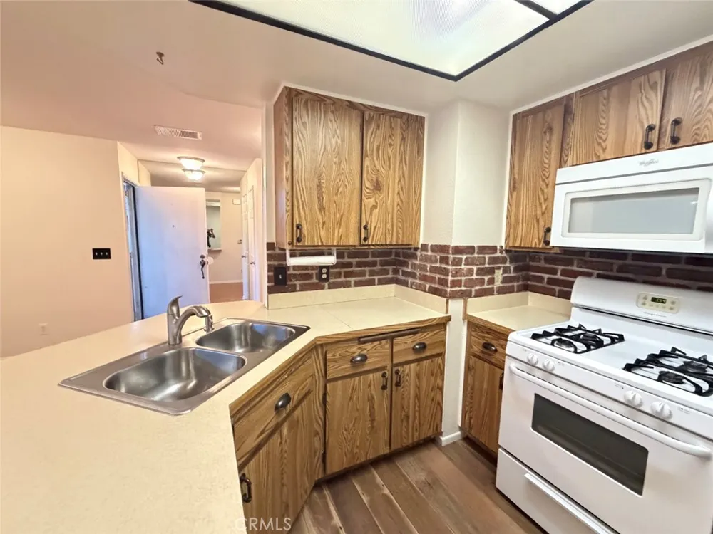 12394 Rock Springs Court Garden Grove, CA 92843