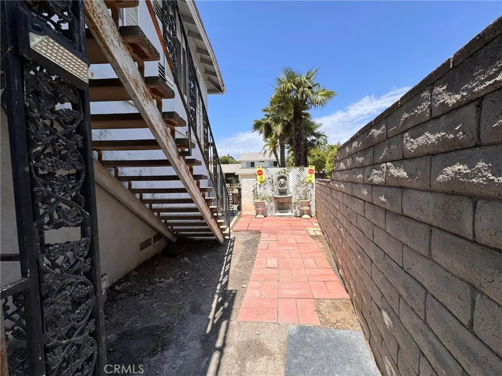 1108 W Las Palmas Fullerton, CA 92835