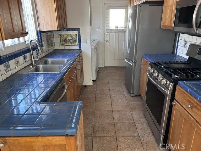 944 Cypress El Segundo, CA 90245
