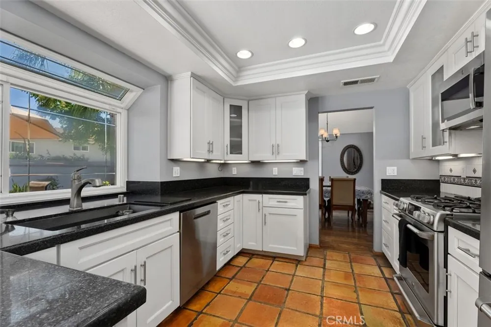 8058 E Woodsboro Avenue Anaheim Hills, CA 92807