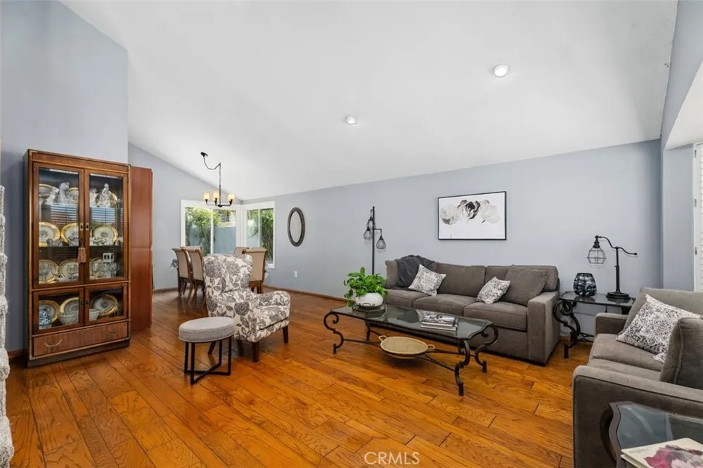 8058 E Woodsboro Avenue Anaheim Hills, CA 92807