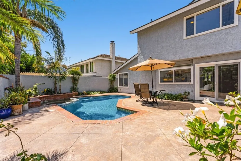 8058 E Woodsboro Avenue Anaheim Hills, CA 92807