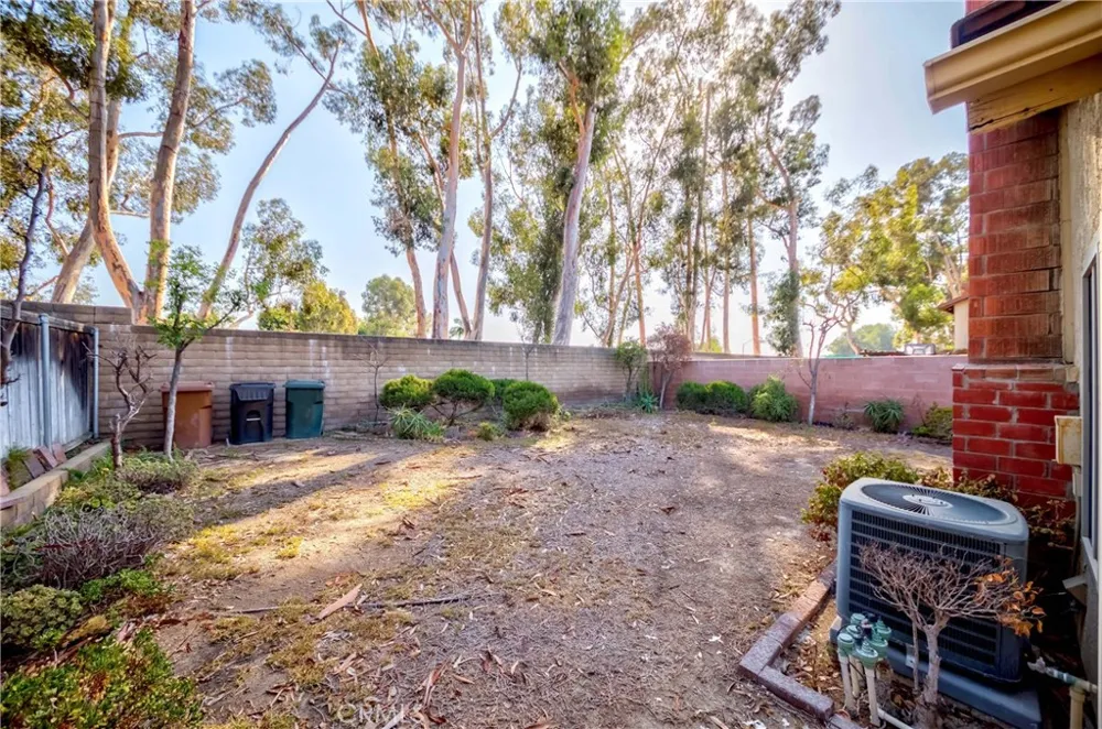 2518 Greenwich Drive Fullerton, CA 92833