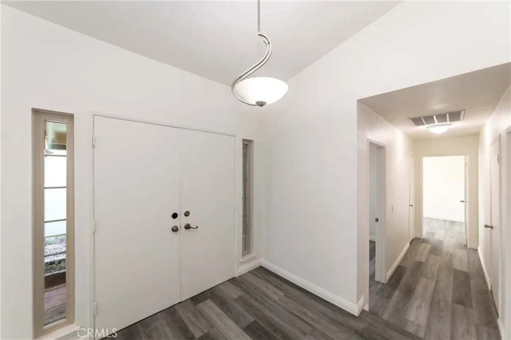 2518 Greenwich Drive Fullerton, CA 92833