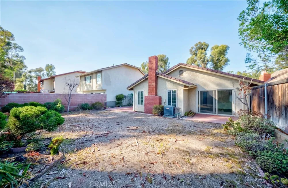 2518 Greenwich Drive Fullerton, CA 92833