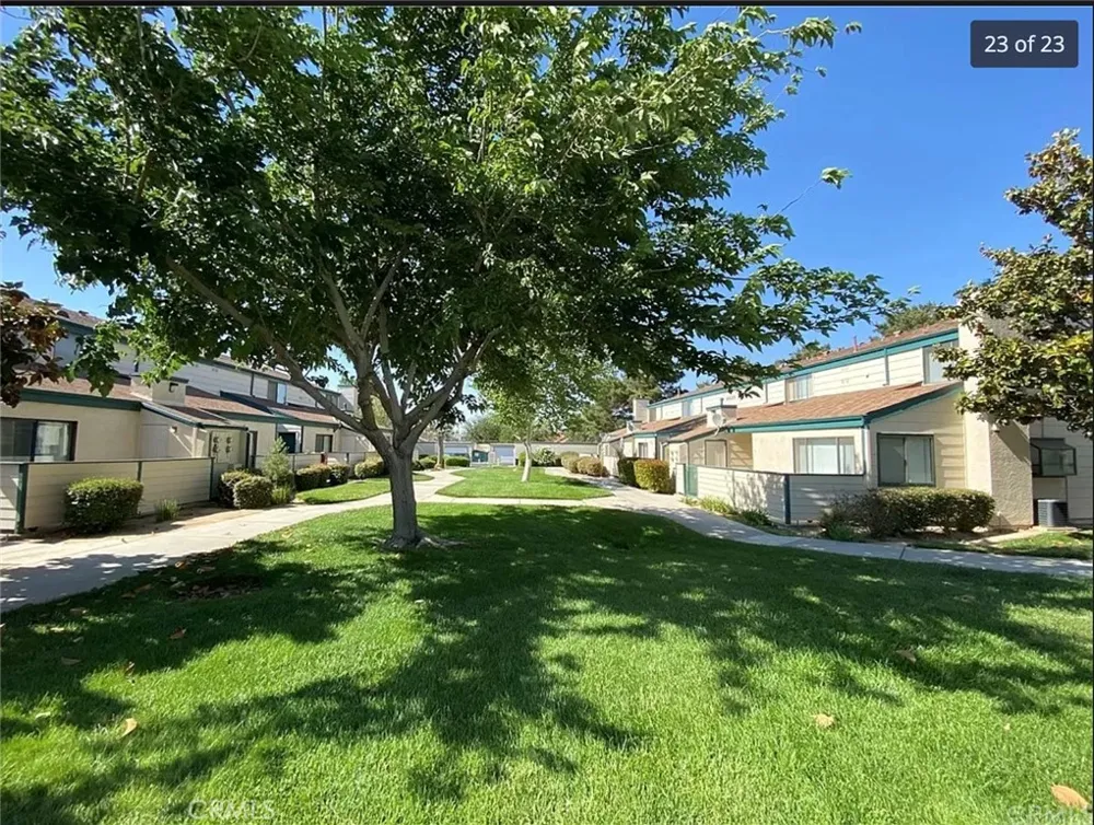 44532 15th E #5 Lancaster, CA 93535