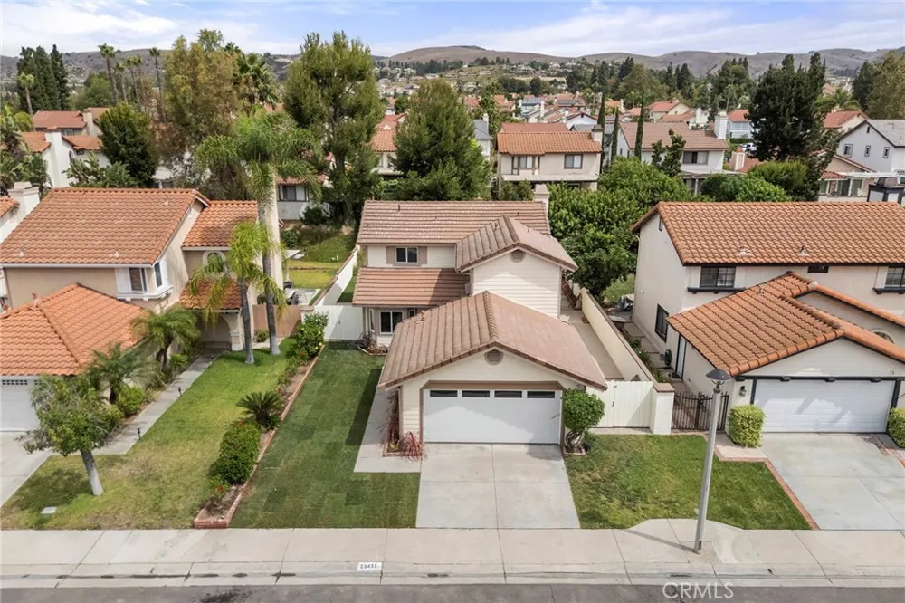 20435 Via La Mancha Yorba Linda, CA 92886