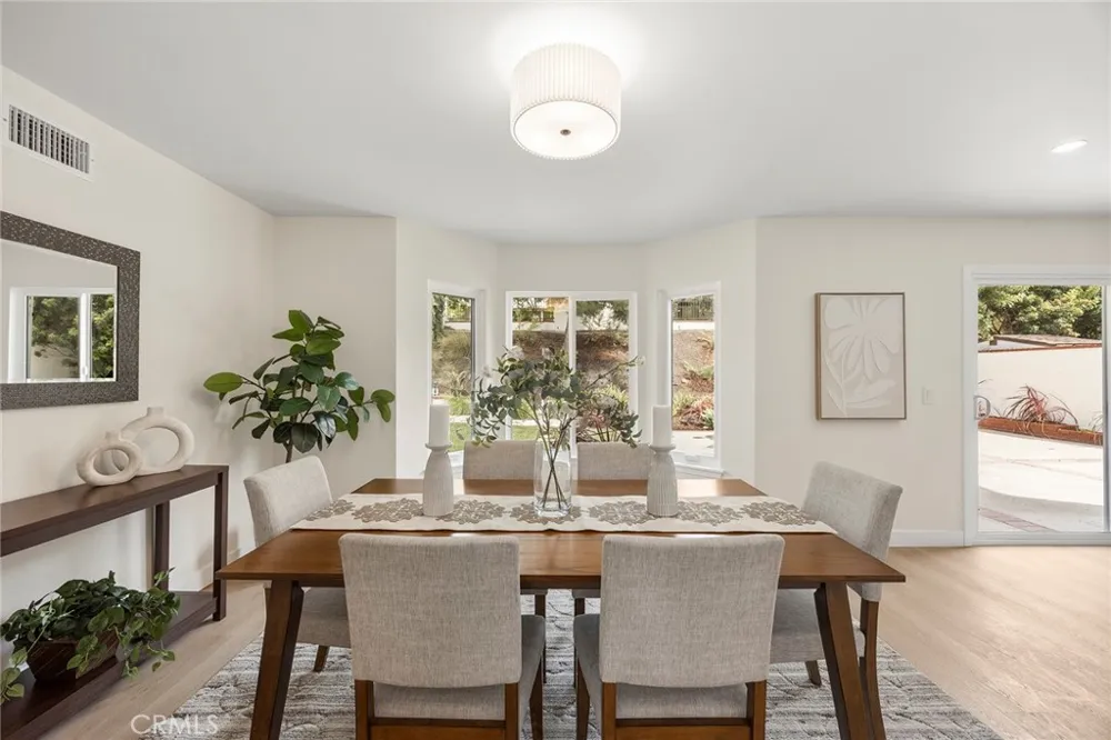 20435 Via La Mancha Yorba Linda, CA 92886