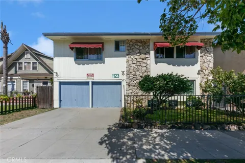 1123 Cedar