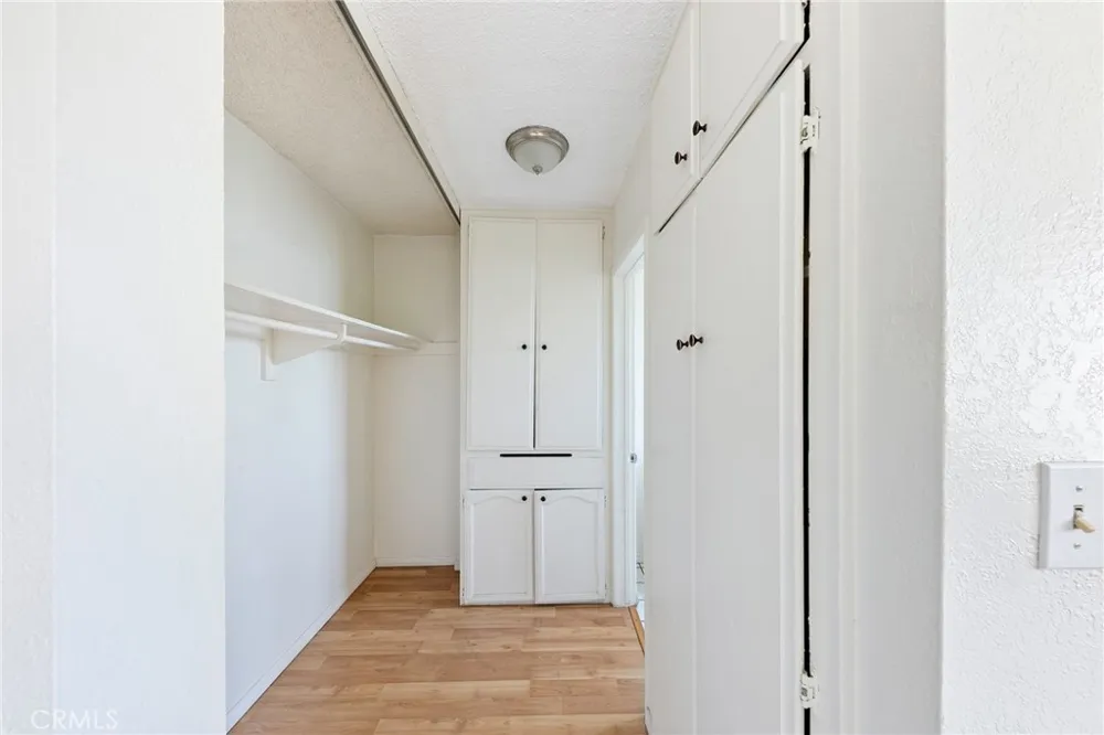 1123 Cedar Long Beach, CA 90813