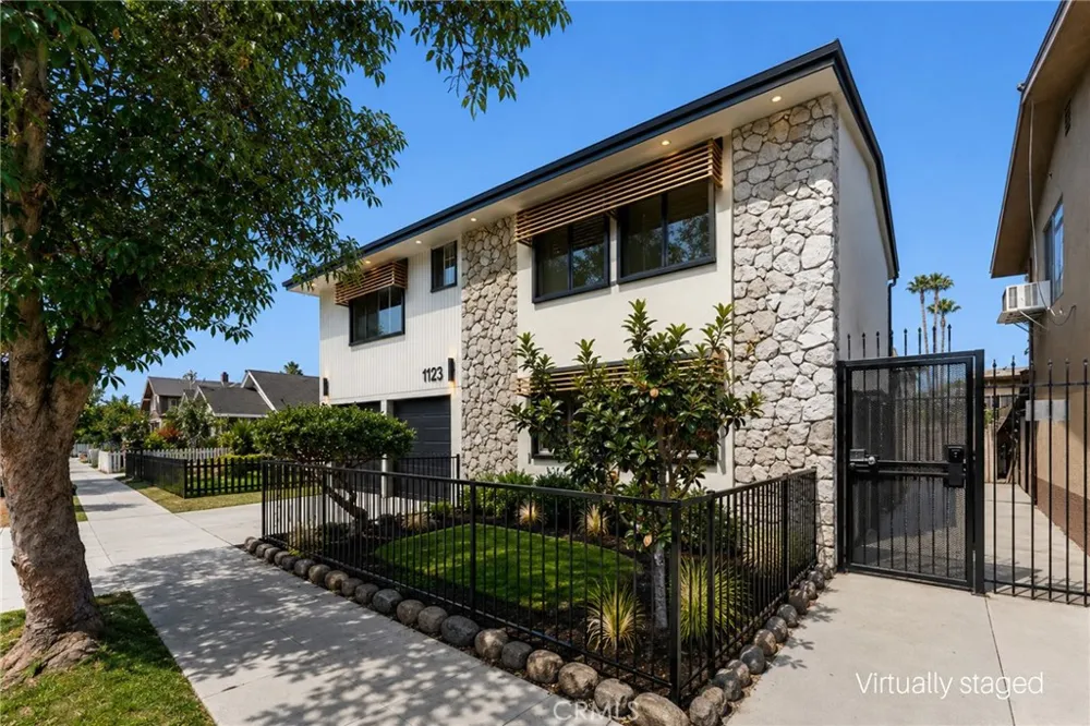 1123 Cedar Long Beach, CA 90813