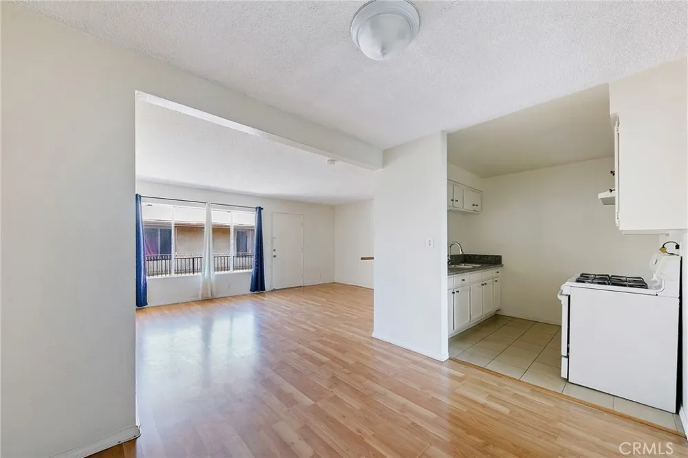 1123 Cedar Long Beach, CA 90813