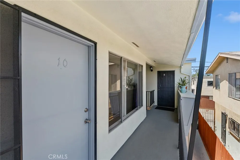 1123 Cedar Long Beach, CA 90813