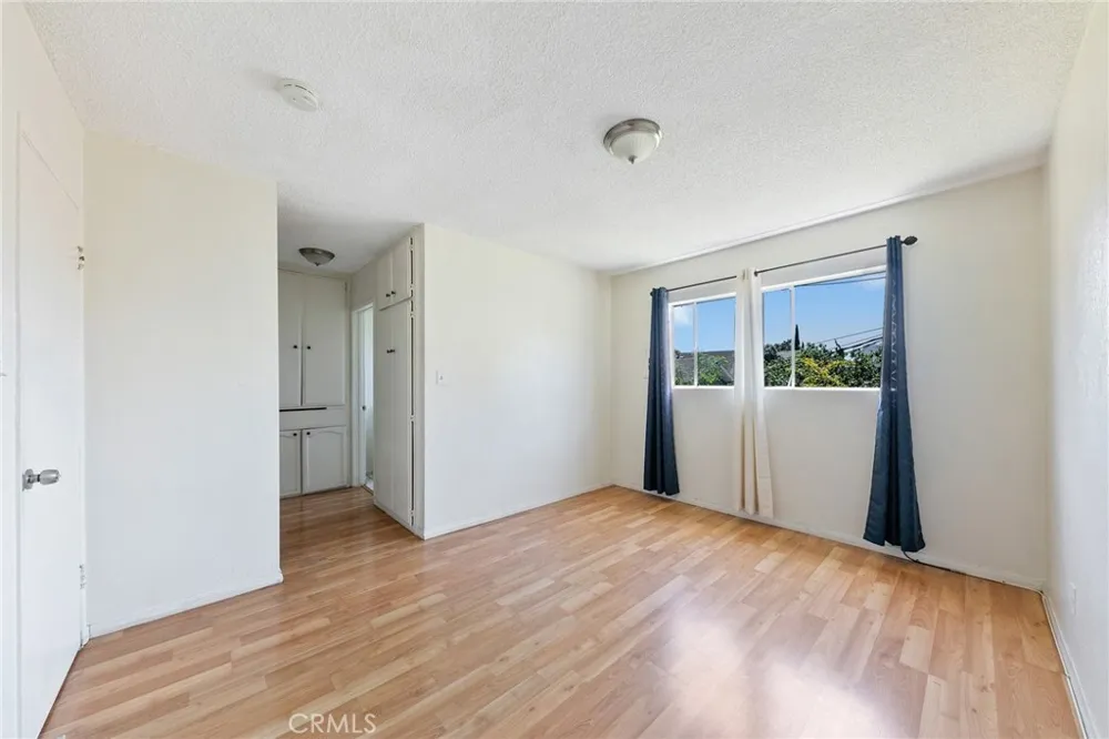 1123 Cedar Long Beach, CA 90813