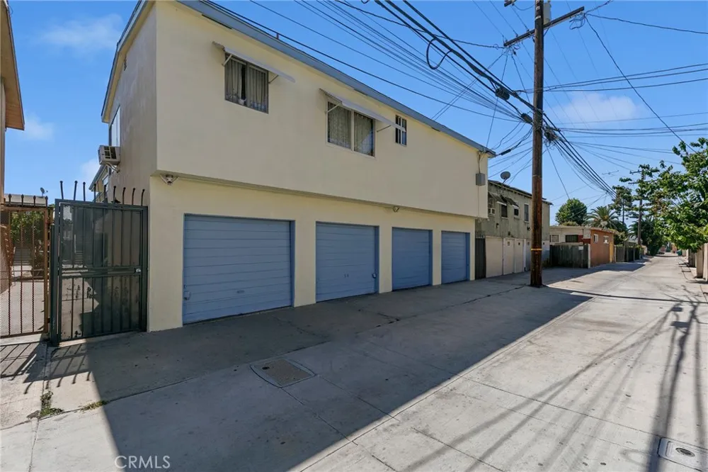 1123 Cedar Long Beach, CA 90813