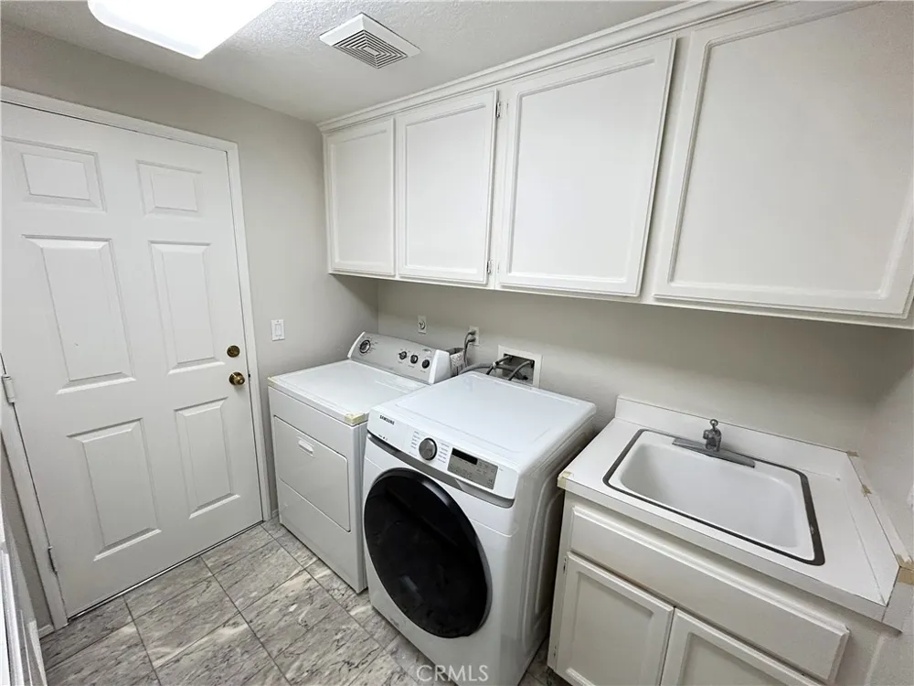 8132 E Hillsdale Orange, CA 92869