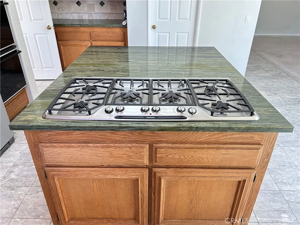 8132 E Hillsdale Orange, CA 92869