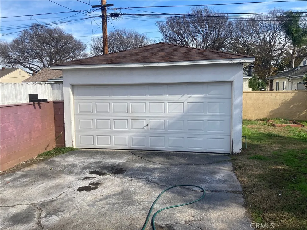 4436 Johanna Lakewood, CA 90713