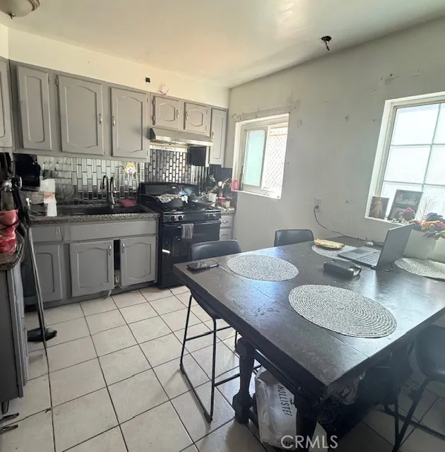 203 Kern East Los Angeles, CA 90022